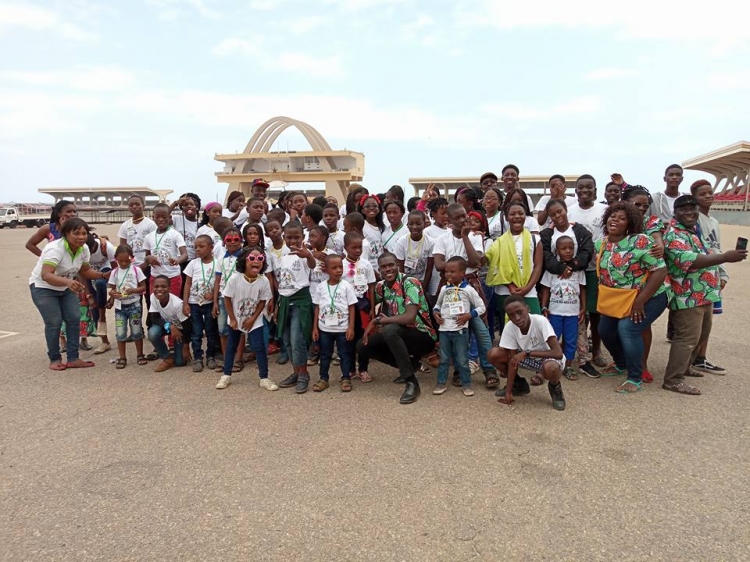 Deux tontons du club des amis d’Accra obtiennent leurs diplômes du Ministère de la jeunesse